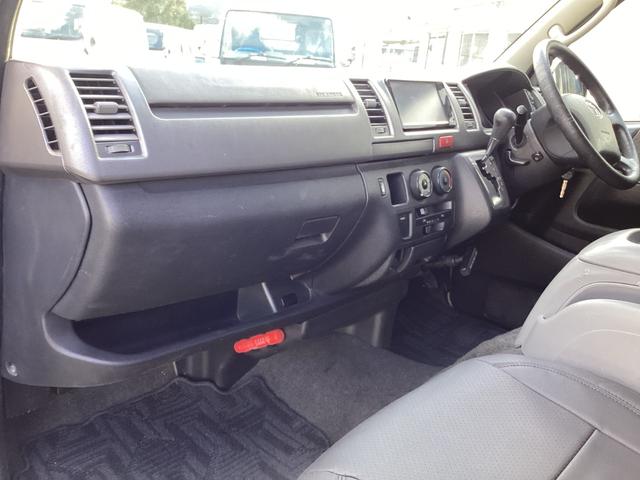 レジアスエースバン ロングスーパーGL 2型 アースカラーパッケージ仕様 4型フェイス 新品タイミングベルト 新品シートカバー LEDデイライト付きバンパーガード バットフェイスボンネット ドライブレコーダー 助手席エアバック ETC(33枚目)