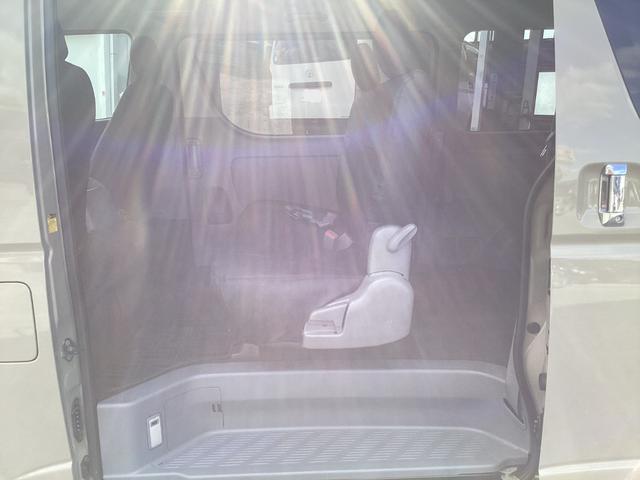 レジアスエースバン ロングスーパーGL 2型 アースカラーパッケージ仕様 4型フェイス 新品タイミングベルト 新品シートカバー LEDデイライト付きバンパーガード バットフェイスボンネット ドライブレコーダー 助手席エアバック ETC(35枚目)