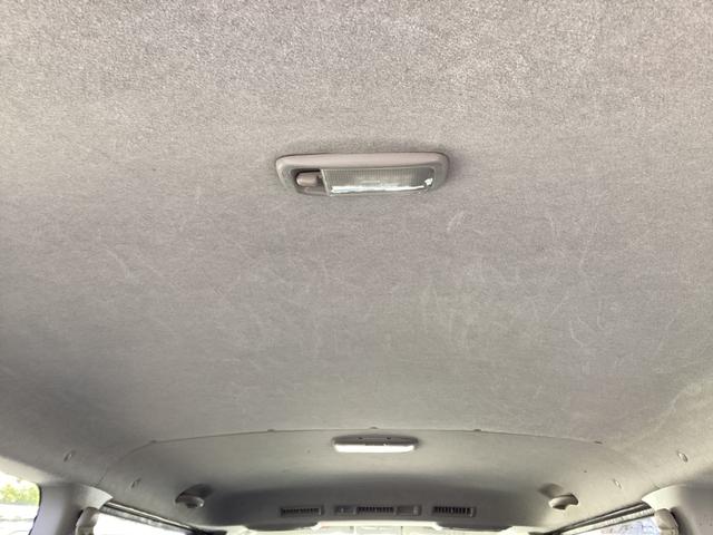 レジアスエースバン ロングスーパーGL 2型 アースカラーパッケージ仕様 4型フェイス 新品タイミングベルト 新品シートカバー LEDデイライト付きバンパーガード バットフェイスボンネット ドライブレコーダー 助手席エアバック ETC(41枚目)