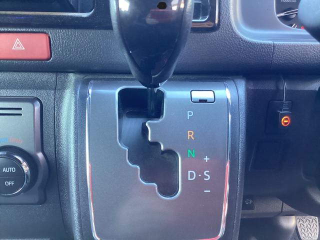 ハイエースバン スーパーGL ダークプライムII 7型 アルパインBIGXフローティングナビ 両側パワースライドドア パノラミックビュー クリアランスソナー フェンダーミラーレス ドライブレコーダー前後 トヨタセーフティセンス 助手席エアバック(30枚目)