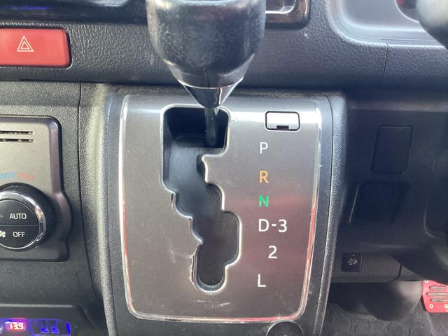 ハイエースバン スーパーGL ダークプライム 4型 アルパインBIGXフローティングナビ モデリスタデイライト付きフロントスポイラー フリップダウンモニター デジタルインナーミラー型ドラレコ前後 LEDフォグランプ ダークプライム限定色(24枚目)