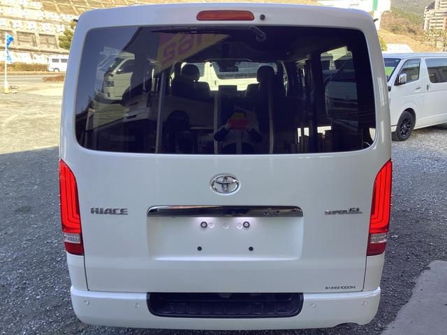 ハイエースバン スーパーＧＬ　ダークプライムＩＩ　７型　アルパインＢＩＧＸフローティングナビ　パノラミックビュー　ベッドキット　社外デジタルインナーミラー型ドラレコ前後　ヴァレンティテールランプ　クリアランスソナー　トヨタセーフティセンス（4枚目）