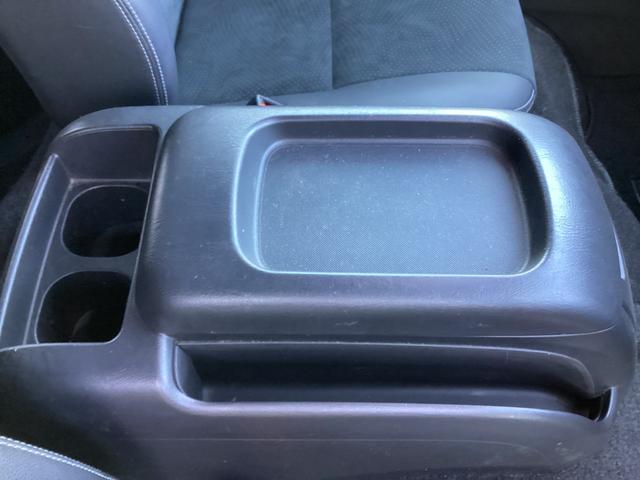 ハイエースバン スーパーＧＬ　ダークプライムＩＩ　７型　アルパインＢＩＧＸフローティングナビ　パノラミックビュー　ベッドキット　社外デジタルインナーミラー型ドラレコ前後　ヴァレンティテールランプ　クリアランスソナー　トヨタセーフティセンス（30枚目）