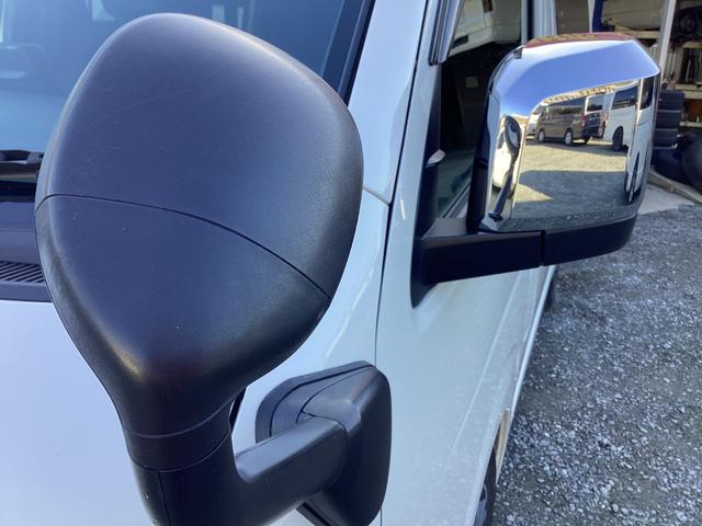 ハイエースバン スーパーGL ダークプライムII 7型 ローダウン 両側パワースライドドア 社外フローティングナビ クリアランスソナー トヨタセーフティセンス ドライブレコーダー前後 純正アルミホイール 純正LEDフォグランプ 助手席エアバック(10枚目)