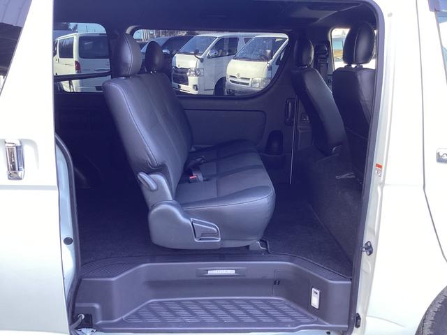 ハイエースバン スーパーGL ダークプライムII 7型 ローダウン 両側パワースライドドア 社外フローティングナビ クリアランスソナー トヨタセーフティセンス ドライブレコーダー前後 純正アルミホイール 純正LEDフォグランプ 助手席エアバック(44枚目)