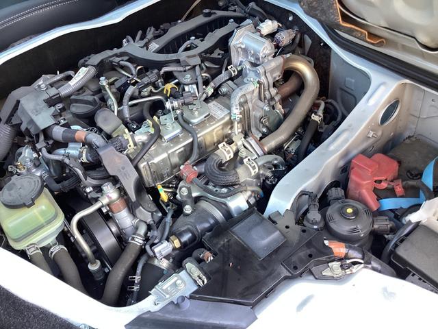 ハイエースバン スーパーGL ダークプライムII 7型 ローダウン 両側パワースライドドア 社外フローティングナビ クリアランスソナー トヨタセーフティセンス ドライブレコーダー前後 純正アルミホイール 純正LEDフォグランプ 助手席エアバック(53枚目)