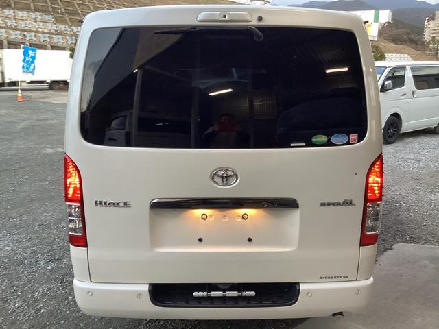 ハイエースバン スーパーGL ダークプライムII 6型 ワンオーナー パノラミックビュー クリアランスソナー トヨタセーフティセンス デジタルインナーミラー リアスライドガラス小窓 ドライブレコーダー 社外アルミホイール ビルトインETC2.0(4枚目)