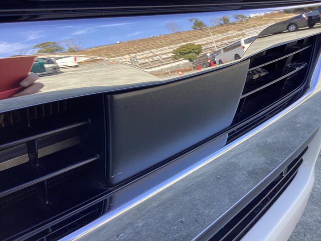 ハイエースバン ロングDX GLパッケージ 7型 9人乗り パノラミックビュー 純正LEDヘッドライト ダブルエアコン ワンオーナー クリアランスソナー トヨタセーフティセンス リアスライドガラス小窓 ドライブレコーダー 3列シート(16枚目)