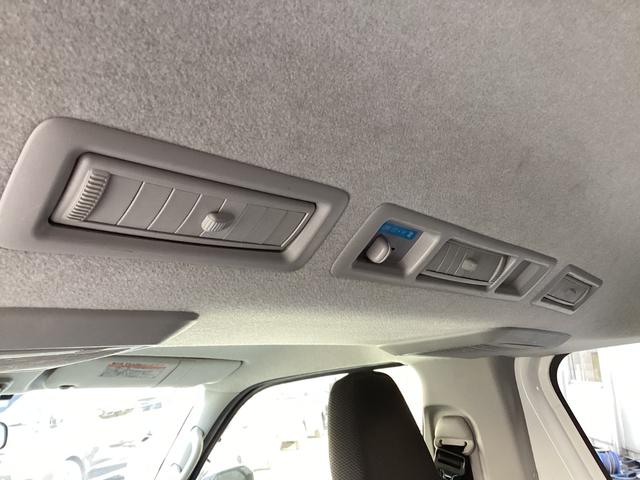 ハイエースバン ロングDX GLパッケージ 7型 9人乗り パノラミックビュー 純正LEDヘッドライト ダブルエアコン ワンオーナー クリアランスソナー トヨタセーフティセンス リアスライドガラス小窓 ドライブレコーダー 3列シート(46枚目)