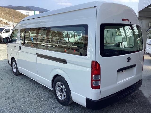 ハイエースバン SロングDX 1型 4型フェイス GLパッケージ仕様 アルパインBIGXフローティングディスプレイオーディオ ローダウン ダブルエアコン フロアパネル 社外電動格納ウインカー ミラーリアスピーカー スライド小窓(3枚目)