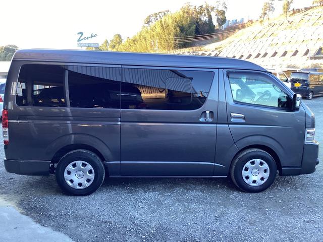 ハイエースバン スーパーGL ダークプライムII 6型 アルパインBIGXフローティングナビ パノラミックビュー クリアランスソナー アルパインフリップダウンモニター TSS 新品シートカバー デジタルインナーミラー ドライブレコーダー前後(6枚目)