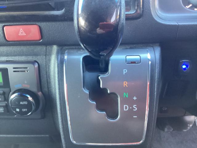 ハイエースバン スーパーGL ダークプライムII 6型 アルパインBIGXフローティングナビ パノラミックビュー クリアランスソナー アルパインフリップダウンモニター TSS 新品シートカバー デジタルインナーミラー ドライブレコーダー前後(30枚目)