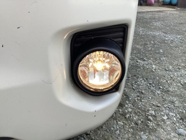 ハイエースバン スーパーＧＬ　ダークプライムＩＩ　６型　ベッドキット　社外レーダー　純正アルミホイール　トヨタセーフティセンス　リアスライドガラス小窓　ビルトインＥＴＣ２．０　助手席エアバック　１００Ｖ電源　プッシュスタート　純正ＬＥＤヘッドライト（12枚目）