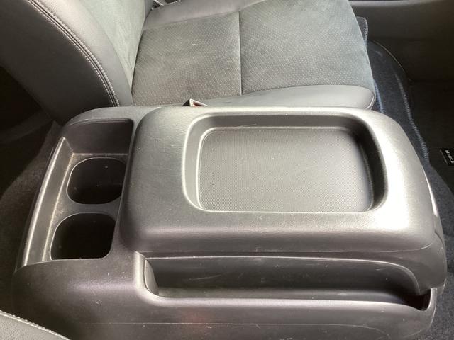 ハイエースバン スーパーＧＬ　ダークプライムＩＩ　６型　ベッドキット　社外レーダー　純正アルミホイール　トヨタセーフティセンス　リアスライドガラス小窓　ビルトインＥＴＣ２．０　助手席エアバック　１００Ｖ電源　プッシュスタート　純正ＬＥＤヘッドライト（27枚目）