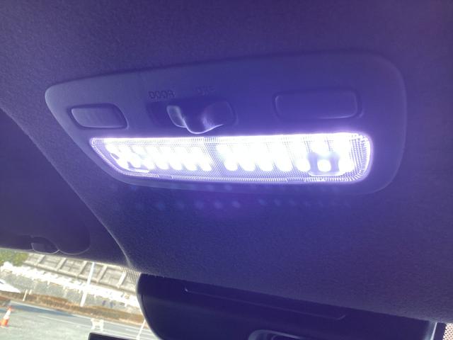 ハイエースバン スーパーＧＬ　ダークプライムＩＩ　６型　ベッドキット　社外レーダー　純正アルミホイール　トヨタセーフティセンス　リアスライドガラス小窓　ビルトインＥＴＣ２．０　助手席エアバック　１００Ｖ電源　プッシュスタート　純正ＬＥＤヘッドライト（33枚目）