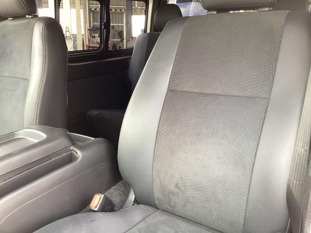 ハイエースバン スーパーＧＬ　ダークプライムＩＩ　６型　ベッドキット　社外レーダー　純正アルミホイール　トヨタセーフティセンス　リアスライドガラス小窓　ビルトインＥＴＣ２．０　助手席エアバック　１００Ｖ電源　プッシュスタート　純正ＬＥＤヘッドライト（38枚目）