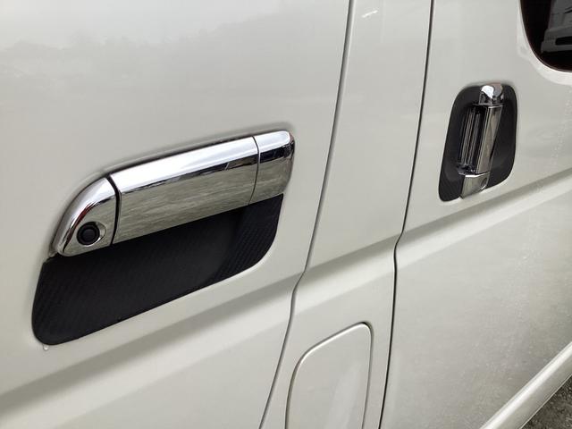 ハイエースバン スーパーＧＬ　ダークプライムＩＩ　５型　ストラーダフローティングナビ　社外アルミホイール　モデリスタデイライト付きフロントスポイラー　ＬＥＤフォグランプ　６型メッキ電動格納ミラー　ドライブレコーダー　助手席エアバック　１００Ｖ電源（10枚目）