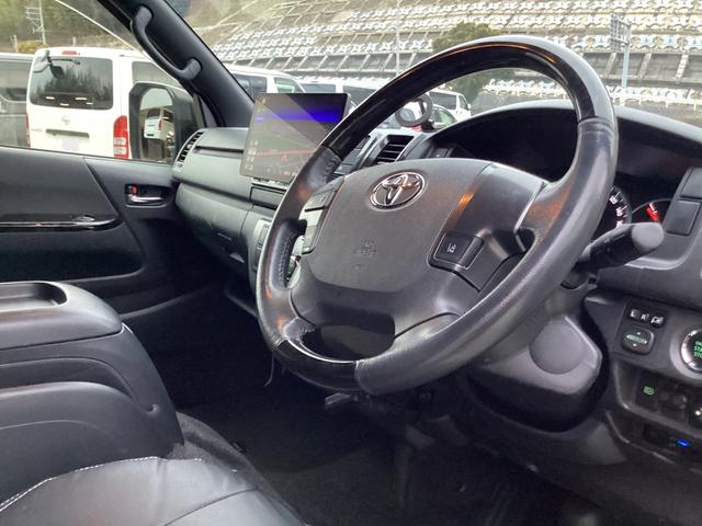 ハイエースバン スーパーＧＬ　ダークプライムＩＩ　５型　ストラーダフローティングナビ　社外アルミホイール　モデリスタデイライト付きフロントスポイラー　ＬＥＤフォグランプ　６型メッキ電動格納ミラー　ドライブレコーダー　助手席エアバック　１００Ｖ電源（19枚目）