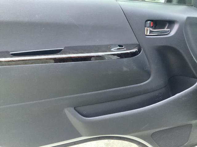 ハイエースバン スーパーＧＬ　ダークプライムＩＩ　５型　ストラーダフローティングナビ　社外アルミホイール　モデリスタデイライト付きフロントスポイラー　ＬＥＤフォグランプ　６型メッキ電動格納ミラー　ドライブレコーダー　助手席エアバック　１００Ｖ電源（37枚目）