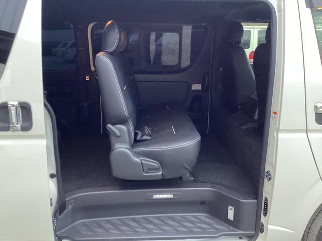ハイエースバン スーパーＧＬ　ダークプライムＩＩ　５型　ストラーダフローティングナビ　社外アルミホイール　モデリスタデイライト付きフロントスポイラー　ＬＥＤフォグランプ　６型メッキ電動格納ミラー　ドライブレコーダー　助手席エアバック　１００Ｖ電源（43枚目）