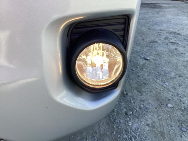 ハイエースバン ロングスーパーＧＬ　４型　純正ＬＥＤヘッドライト　プッシュスタート　新品シートカバー　バータイプルーフキャリア　ステアリングスイッチ　ミラー型バックモニター　ビルトインＥＴＣ　純正ＳＤナビ　ダブルエアコン（12枚目）