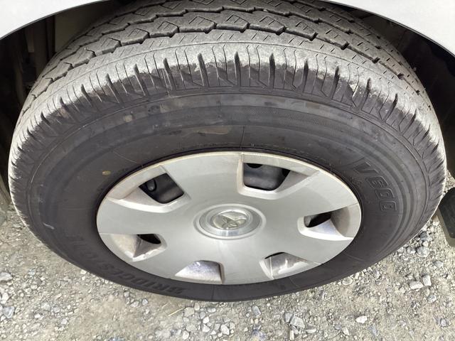 ハイエースバン ロングスーパーＧＬ　４型　純正ＬＥＤヘッドライト　プッシュスタート　新品シートカバー　バータイプルーフキャリア　ステアリングスイッチ　ミラー型バックモニター　ビルトインＥＴＣ　純正ＳＤナビ　ダブルエアコン（14枚目）