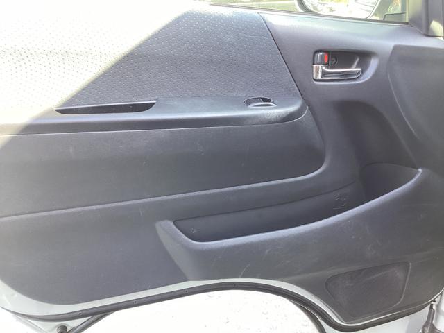 ハイエースバン ロングスーパーＧＬ　４型　純正ＬＥＤヘッドライト　プッシュスタート　新品シートカバー　バータイプルーフキャリア　ステアリングスイッチ　ミラー型バックモニター　ビルトインＥＴＣ　純正ＳＤナビ　ダブルエアコン（29枚目）