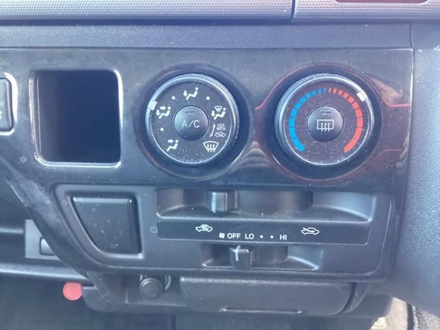 ハイエースバン ロングスーパーＧＬ　１型　社外アルミホイール　社外フロントスポイラー　新品タイミングベルト　イクリプスＳＤナビ　リアスライドガラス小窓　社外ハイマウント　ホワイトレタータイヤ　ウッドインテリアパネル　キーレス　ＥＴＣ（27枚目）