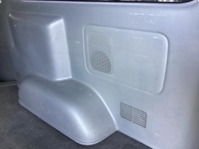 ハイエースバン ロングスーパーＧＬ　１型　社外アルミホイール　社外フロントスポイラー　新品タイミングベルト　イクリプスＳＤナビ　リアスライドガラス小窓　社外ハイマウント　ホワイトレタータイヤ　ウッドインテリアパネル　キーレス　ＥＴＣ（44枚目）