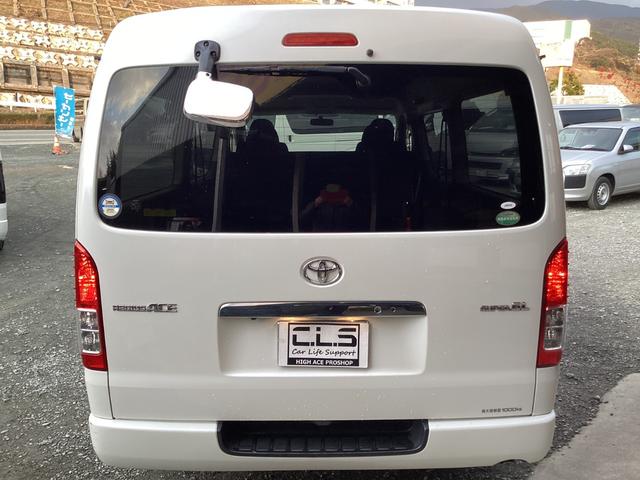 レジアスエースバン ロングワイドスーパーＧＬ　４型　両側パワースライドドア　ワンオーナー　純正ＬＥＤヘッドライト　プッシュスタート　純正アルミホイール　ビルトインＥＴＣ　タイミングベルト交換済み　バックカメラ　ダブルエアコン　メッキグリル（4枚目）