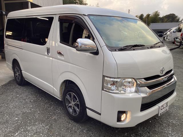 レジアスエースバン ロングワイドスーパーＧＬ　４型　両側パワースライドドア　ワンオーナー　純正ＬＥＤヘッドライト　プッシュスタート　純正アルミホイール　ビルトインＥＴＣ　タイミングベルト交換済み　バックカメラ　ダブルエアコン　メッキグリル（7枚目）