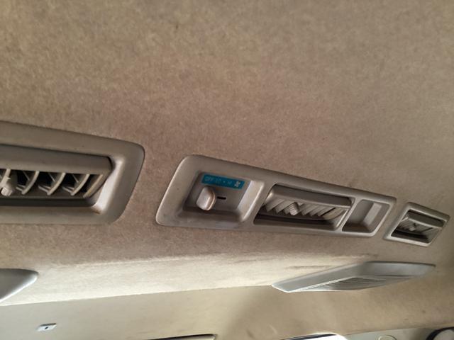 レジアスエースバン ロングワイドスーパーＧＬ　４型　両側パワースライドドア　ワンオーナー　純正ＬＥＤヘッドライト　プッシュスタート　純正アルミホイール　ビルトインＥＴＣ　タイミングベルト交換済み　バックカメラ　ダブルエアコン　メッキグリル（32枚目）