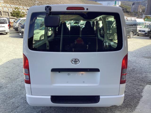 レジアスエースバン ロングＤＸ　３型後期　４ＷＤ　６人乗り　ワンオーナー　ＧＬパッケージ仕様　寒冷地仕様　５速ミッション　リアスライドガラス小窓　リアヒーター　メッキ電動格納ミラー　内張レザー変更　バックカメラ　キーレス　ＥＴＣ（4枚目）