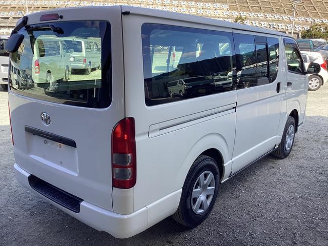 レジアスエースバン ロングＤＸ　３型後期　４ＷＤ　６人乗り　ワンオーナー　ＧＬパッケージ仕様　寒冷地仕様　５速ミッション　リアスライドガラス小窓　リアヒーター　メッキ電動格納ミラー　内張レザー変更　バックカメラ　キーレス　ＥＴＣ（5枚目）