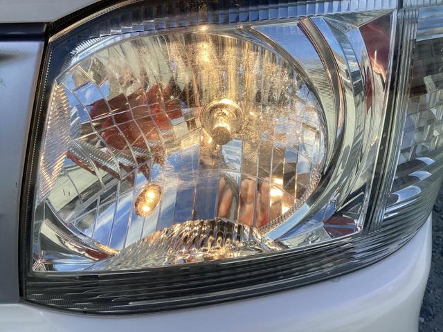 レジアスエースバン ロングＤＸ　３型後期　４ＷＤ　６人乗り　ワンオーナー　ＧＬパッケージ仕様　寒冷地仕様　５速ミッション　リアスライドガラス小窓　リアヒーター　メッキ電動格納ミラー　内張レザー変更　バックカメラ　キーレス　ＥＴＣ（11枚目）