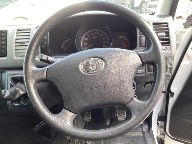 レジアスエースバン ロングＤＸ　３型後期　４ＷＤ　６人乗り　ワンオーナー　ＧＬパッケージ仕様　寒冷地仕様　５速ミッション　リアスライドガラス小窓　リアヒーター　メッキ電動格納ミラー　内張レザー変更　バックカメラ　キーレス　ＥＴＣ（20枚目）