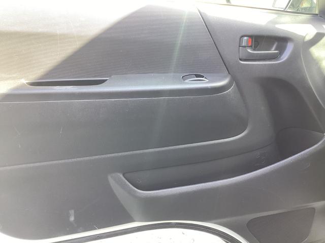 レジアスエースバン ロングＤＸ　３型後期　４ＷＤ　６人乗り　ワンオーナー　ＧＬパッケージ仕様　寒冷地仕様　５速ミッション　リアスライドガラス小窓　リアヒーター　メッキ電動格納ミラー　内張レザー変更　バックカメラ　キーレス　ＥＴＣ（29枚目）