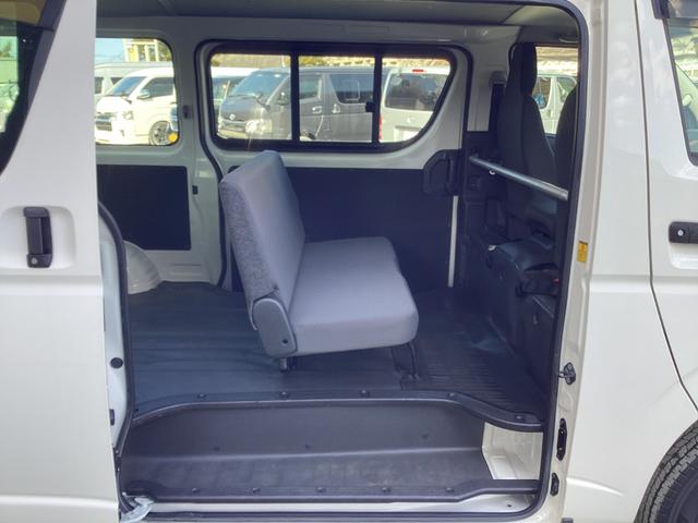 レジアスエースバン ロングＤＸ　３型後期　４ＷＤ　６人乗り　ワンオーナー　ＧＬパッケージ仕様　寒冷地仕様　５速ミッション　リアスライドガラス小窓　リアヒーター　メッキ電動格納ミラー　内張レザー変更　バックカメラ　キーレス　ＥＴＣ（34枚目）
