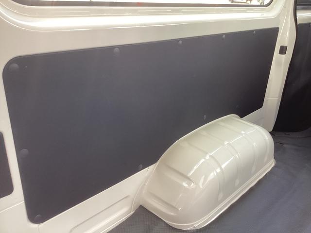 レジアスエースバン ロングＤＸ　３型後期　４ＷＤ　６人乗り　ワンオーナー　ＧＬパッケージ仕様　寒冷地仕様　５速ミッション　リアスライドガラス小窓　リアヒーター　メッキ電動格納ミラー　内張レザー変更　バックカメラ　キーレス　ＥＴＣ（38枚目）