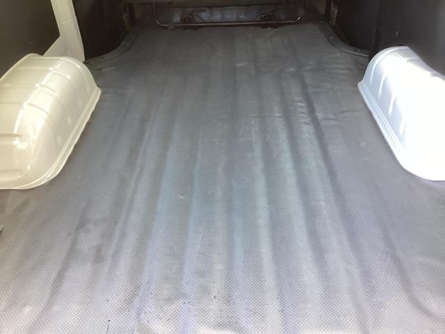 レジアスエースバン ロングＤＸ　３型後期　４ＷＤ　６人乗り　ワンオーナー　ＧＬパッケージ仕様　寒冷地仕様　５速ミッション　リアスライドガラス小窓　リアヒーター　メッキ電動格納ミラー　内張レザー変更　バックカメラ　キーレス　ＥＴＣ（40枚目）