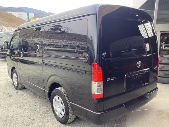 ハイエースバン スーパーＧＬ　ダークプライムＩＩ　６型後期　ワンオーナー　パノラミックビュー　クリアランスソナー　トヨタセーフティセンス　デジタルインナーミラー　ドライブレコーダー前後　リアスライドガラス小窓　ＬＥＤフォグランプ　ＥＴＣ２．０（3枚目）