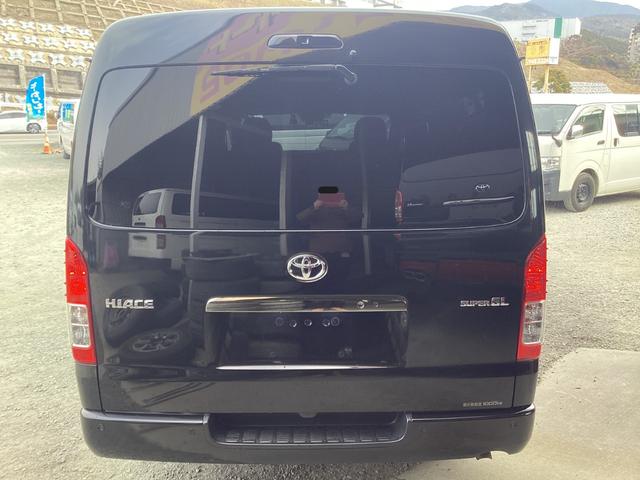 ハイエースバン スーパーＧＬ　ダークプライムＩＩ　６型後期　ワンオーナー　パノラミックビュー　クリアランスソナー　トヨタセーフティセンス　デジタルインナーミラー　ドライブレコーダー前後　リアスライドガラス小窓　ＬＥＤフォグランプ　ＥＴＣ２．０（4枚目）