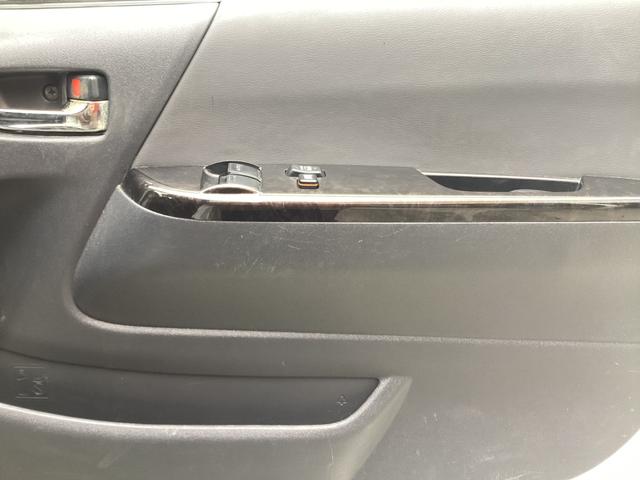 ハイエースバン スーパーGL ダークプライムII 6型 アルパインBIGXフローティングナビ ワンオーナー パノラミックビュー クリアランスソナー トヨタセーフティセンス ドライブレコーダー前後 リアスライドガラス小窓 デジタルインナーミラー(19枚目)