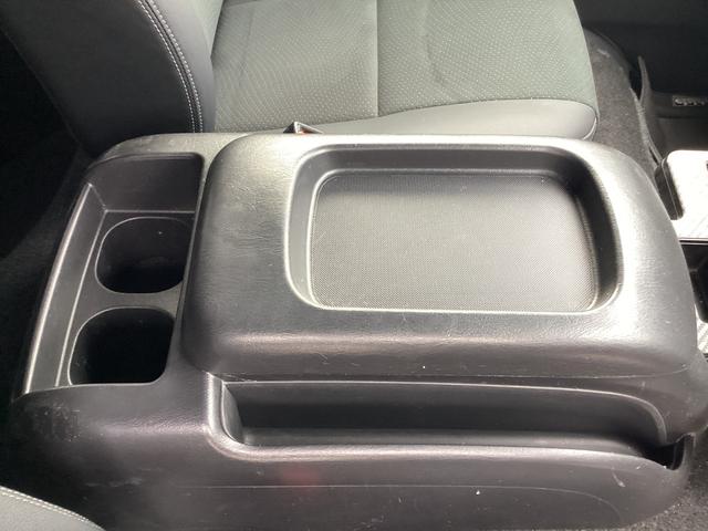 ハイエースバン スーパーGL ダークプライムII 6型 アルパインBIGXフローティングナビ ワンオーナー パノラミックビュー クリアランスソナー トヨタセーフティセンス ドライブレコーダー前後 リアスライドガラス小窓 デジタルインナーミラー(30枚目)