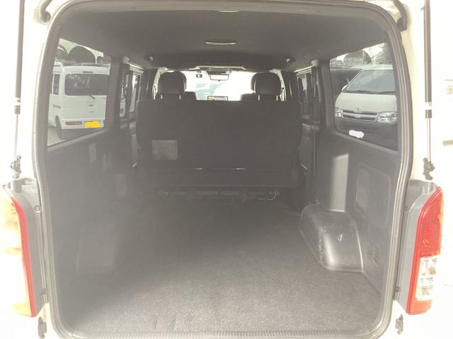 ハイエースバン スーパーGL ダークプライムII 6型 アルパインBIGXフローティングナビ ワンオーナー パノラミックビュー クリアランスソナー トヨタセーフティセンス ドライブレコーダー前後 リアスライドガラス小窓 デジタルインナーミラー(52枚目)
