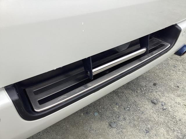 ハイエースバン スーパーＧＬ　ダークプライムＩＩ　６型後期　アルパインＢＩＧＸフローティングナビ　社外アルミホイール　ワンオーナー　クリアランスソナー　デジタルインナーミラー　トヨタセーフティセンス　ＬＥＤイエローフォグランプ　ＬＥＤカーゴランプ（10枚目）