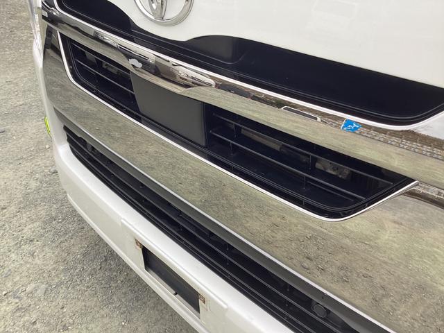 ハイエースバン スーパーＧＬ　ダークプライムＩＩ　６型後期　アルパインＢＩＧＸフローティングナビ　社外アルミホイール　ワンオーナー　クリアランスソナー　デジタルインナーミラー　トヨタセーフティセンス　ＬＥＤイエローフォグランプ　ＬＥＤカーゴランプ（17枚目）