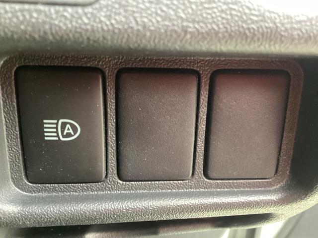 ハイエースバン スーパーＧＬ　ダークプライムＩＩ　６型後期　アルパインＢＩＧＸフローティングナビ　社外アルミホイール　ワンオーナー　クリアランスソナー　デジタルインナーミラー　トヨタセーフティセンス　ＬＥＤイエローフォグランプ　ＬＥＤカーゴランプ（25枚目）