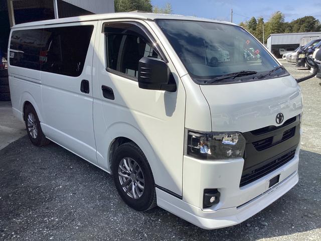 ハイエースバン スーパーＧＬ　ダークプライムＩＩ　７型　両側パワースライドドア　パノラミックビュー　ワンオーナー　インナーブラックＬＥＤヘッドライト　クリアランスソナー　ＴＳＳ　社外アルミホイール　デジタルインナーミラー　社外テールランプ（7枚目）