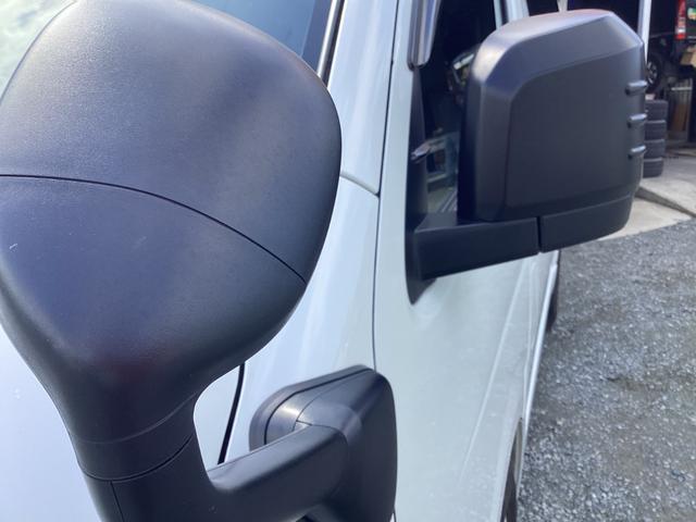 ハイエースバン スーパーＧＬ　ダークプライムＩＩ　７型　両側パワースライドドア　パノラミックビュー　ワンオーナー　インナーブラックＬＥＤヘッドライト　クリアランスソナー　ＴＳＳ　社外アルミホイール　デジタルインナーミラー　社外テールランプ（14枚目）